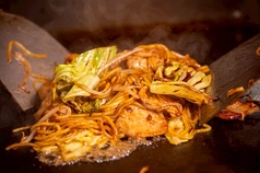 鉄板ホルモン焼きそば≪ソースか塩≫