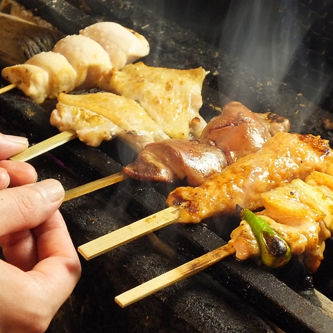 一本一本心を込めて焼き上げる焼鳥は絶品！他店とはひと味違う本物の焼鳥をぜひ！