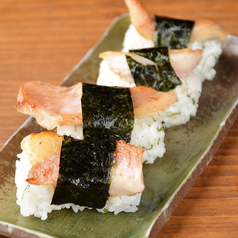 トントロ塩むすび