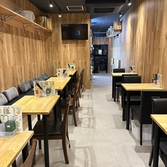 串焼酒場とし 上野御徒町店の雰囲気2