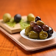 ワインが進むミックスオリーブ