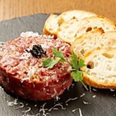 牛肉とキャビアのタルタル