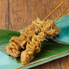 鶏皮串揚げ（2本）