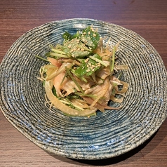 湯引きミノと香味野菜のさっぱりポン酢