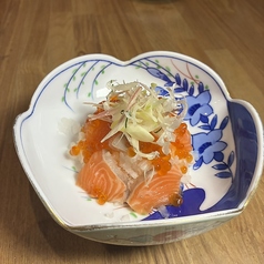 サーモンといくらの鬼おろし大根サラダ