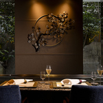 新宿ワシントンホテル別館1階。接待や記念日など、ちょっと特別なお食事会に…