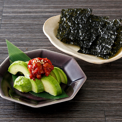 チャンジャアボカド韓国のり手巻き