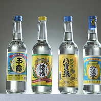 地元の魅力を存分に♪16種類の泡盛を取り揃えております