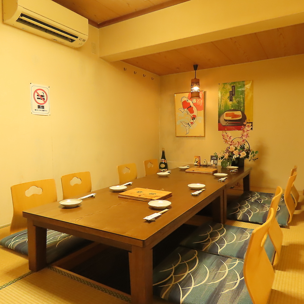 当店は全席個室の居心地の良い空間をご用意。各種宴会やご家族のお祝い事などにぴったりの場所です。