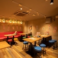 【大人数宴会もご利用可能！】渋谷エリアでの大人数での宴会はぜひお任せください！会社の飲み会、二次会、同窓会、仲間との集まりなど、さまざまなシーンに対応可能。大人数でも周りを気にせず、安心して思い思いに楽しめます。サプライズや余興も自由に楽しめる、盛り上がるひとときをお過ごしください♪