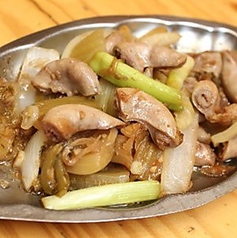高菜漬けと豚コブクロ炒め/茹でホルモン盛り合わせ