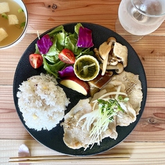 「国産豚肉の生姜焼き」