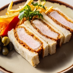 ORANGE TERRACE名物 熟成ソースのカツサンド