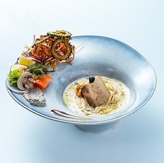 フレンチソーキそば専門店 Salmon Noodle 3.0 首里店の写真