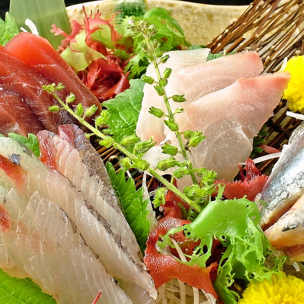 完全個室で時間を忘れてガールズトーク♪種類豊富なカクテルやスイーツも充実で、会話も弾む！