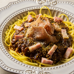 ベーコンと生ハムのボロネーゼ