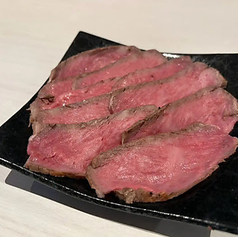 すき焼きだけじゃない！ローストビーフなどの一品料理♪