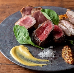 牛・豚・鶏 三種のお肉 盛り合わせ 各100g
