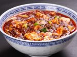 【人気No2】麻婆豆腐…本場のコクのある豆板醤と山椒が刺激的！