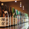 こだわりの日本酒がずらり。鮮度抜群の鮮魚等をはじめとした宮城の旬の食材と共にお楽しみください。