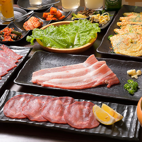 岡崎のスーパー銭湯葵湯内に焼肉屋！！お肉以外にも定食や麺類も豊富にあります！