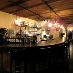 カウンター席で心地良いひと時を