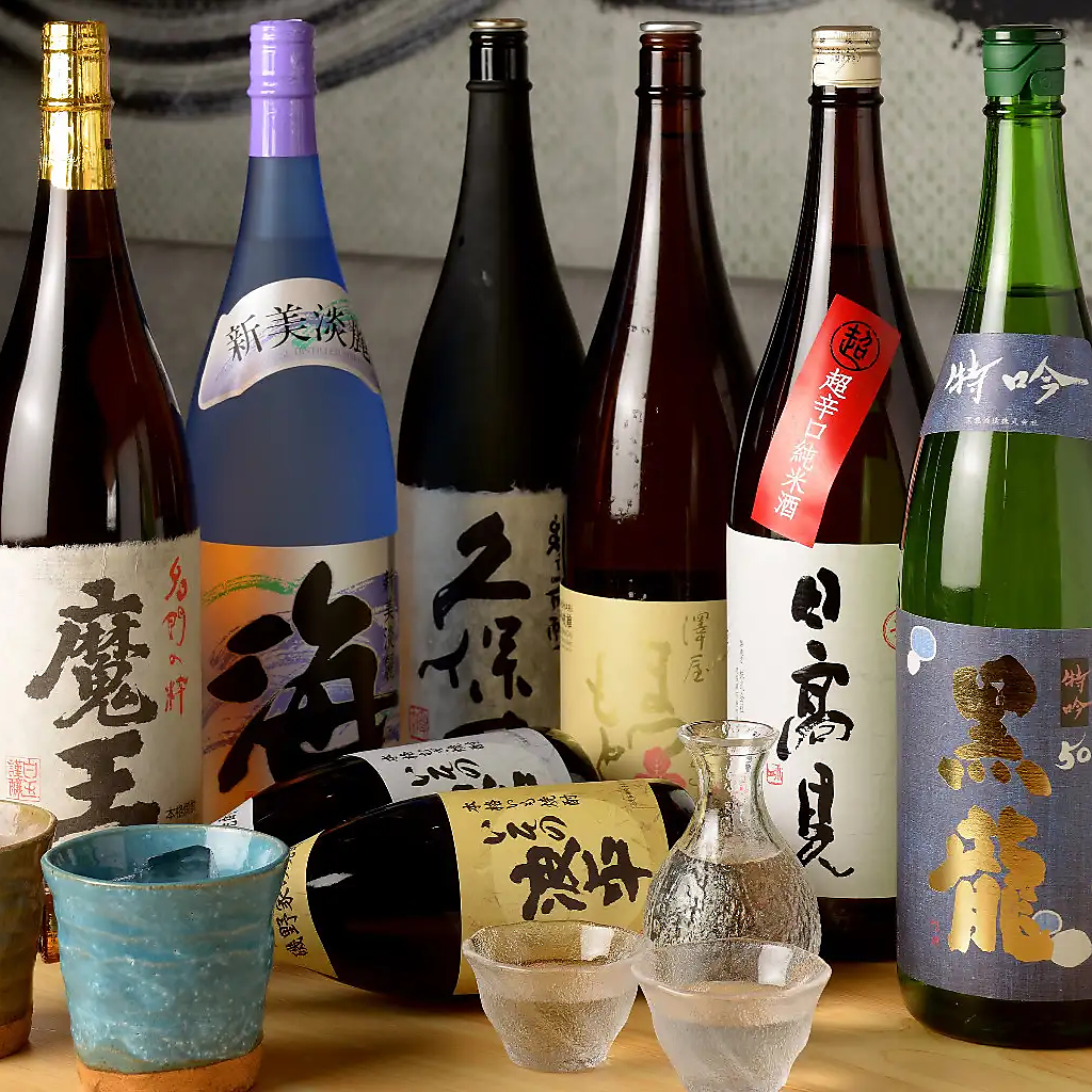 豊富なお酒は食事とのマッチングも考慮しています。お客様のお好みの組み合わせを見つけてください。