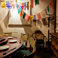 落ち着いた雰囲気の店内席