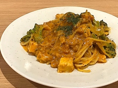 チキンとブロッコリーのミートクリームソース