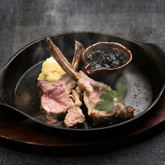 フレンチラムチョップ　燻製バルサミコソース