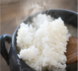 土鍋で炊いた米に赤酢のコクを味わうシャリ！