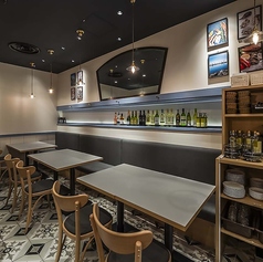 テーブル席※ご予約承ります。