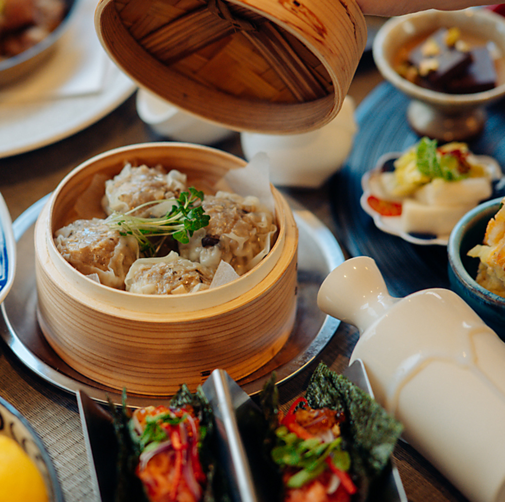 お洒落な創作料理で至福のひと時を♪コースやお酒など当店のオリジナルメニューをお楽しみください！