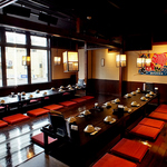 最大38名様迄の宴会OK！大型の宴会でも落ち着いた雰囲気の中で、存分にお楽しみいただけます。