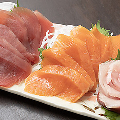 刺身の盛り合わせ　二人前