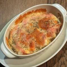 生ハムとブロッコリーのチーズ焼き