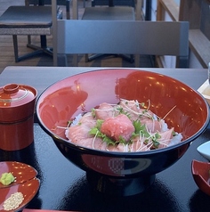 本マグロ 特選中トロ丼
