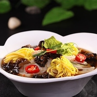 眺めもいい当店で本格中華をご堪能ください！