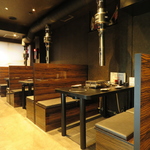 最大三十名までの宴会に対応でき貸切も可能な柔軟な利用シーン。