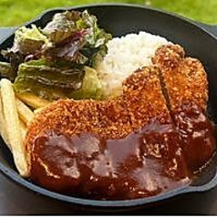 カツレツ デミグラスソース