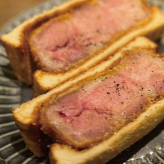 48時間煮込みのとんかつサンド