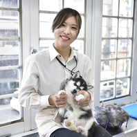 ≪初めての人でも安心の店内とサービス≫