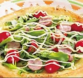 料理メニュー写真 サラダピッツァ　Mサイズ
