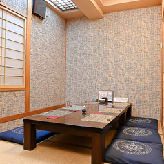 1階の6人掛け小座敷です。