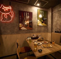 ねこのイラストがいたるところに！かわいい装飾の店内！