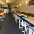 当店では平日20名様以上のご利用で店舗の貸切予約を承っております。広々とした店内で、周囲を気にせずプライベートな空間を共有できるため、大規模なご宴会や同窓会など特別なイベントに最適です。なお週末の貸切につきましては要相談となります。状況により対応可能な場合もございますので、お気軽にご相談くださいませ。