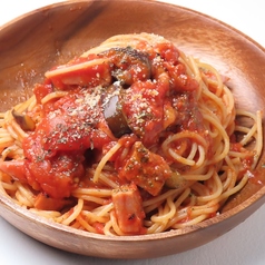 ナスとベーコンのトマトソースパスタ