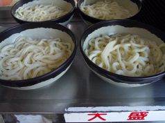 天盛うどん　若園店の写真3