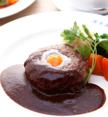 洋食屋マ メゾン 日進竹の山店の特集写真