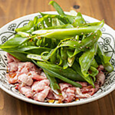 牛牛焼き「九条ネギと黒毛和牛カルビ」を自家製味噌タレで」